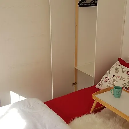 Apartment Bonito Atico Cerca De La Estacion De Buses Y Trenes *
